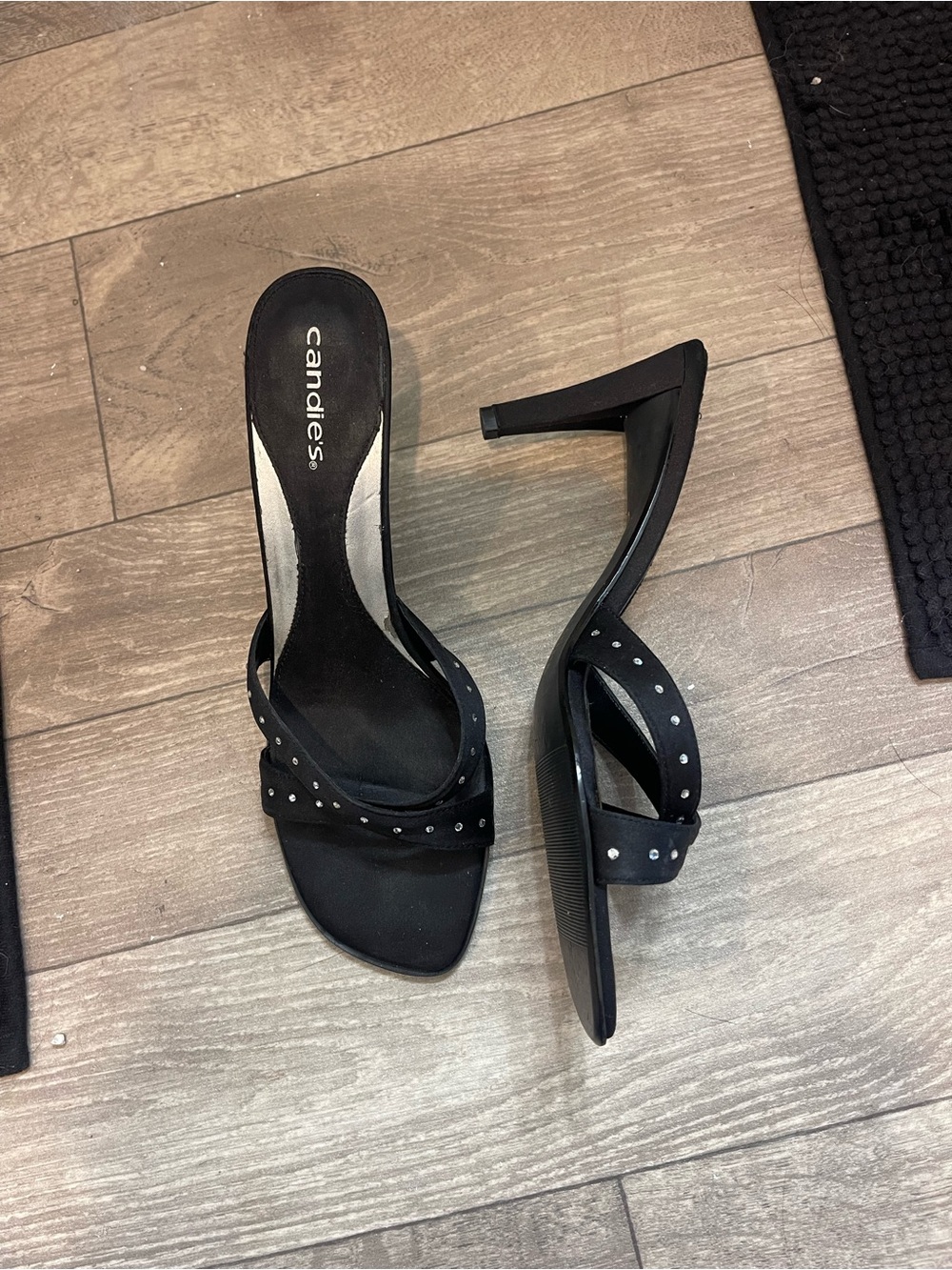 Vintage Y2K Candie’s Black rhinestone sandal heels